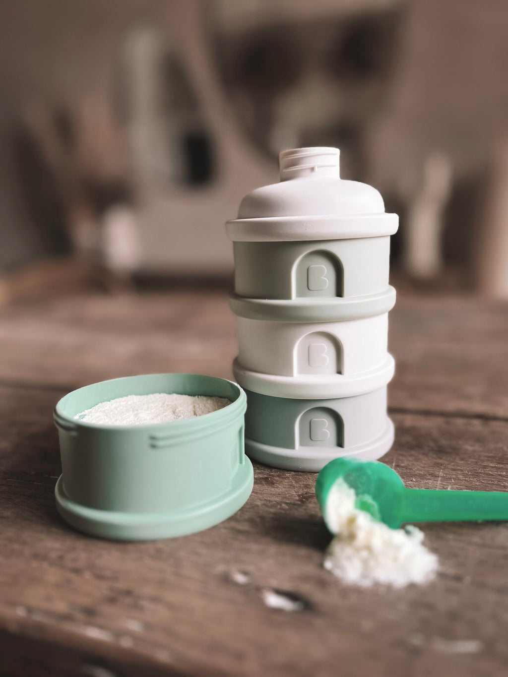 Beaba Formula Milk Container Sage Green