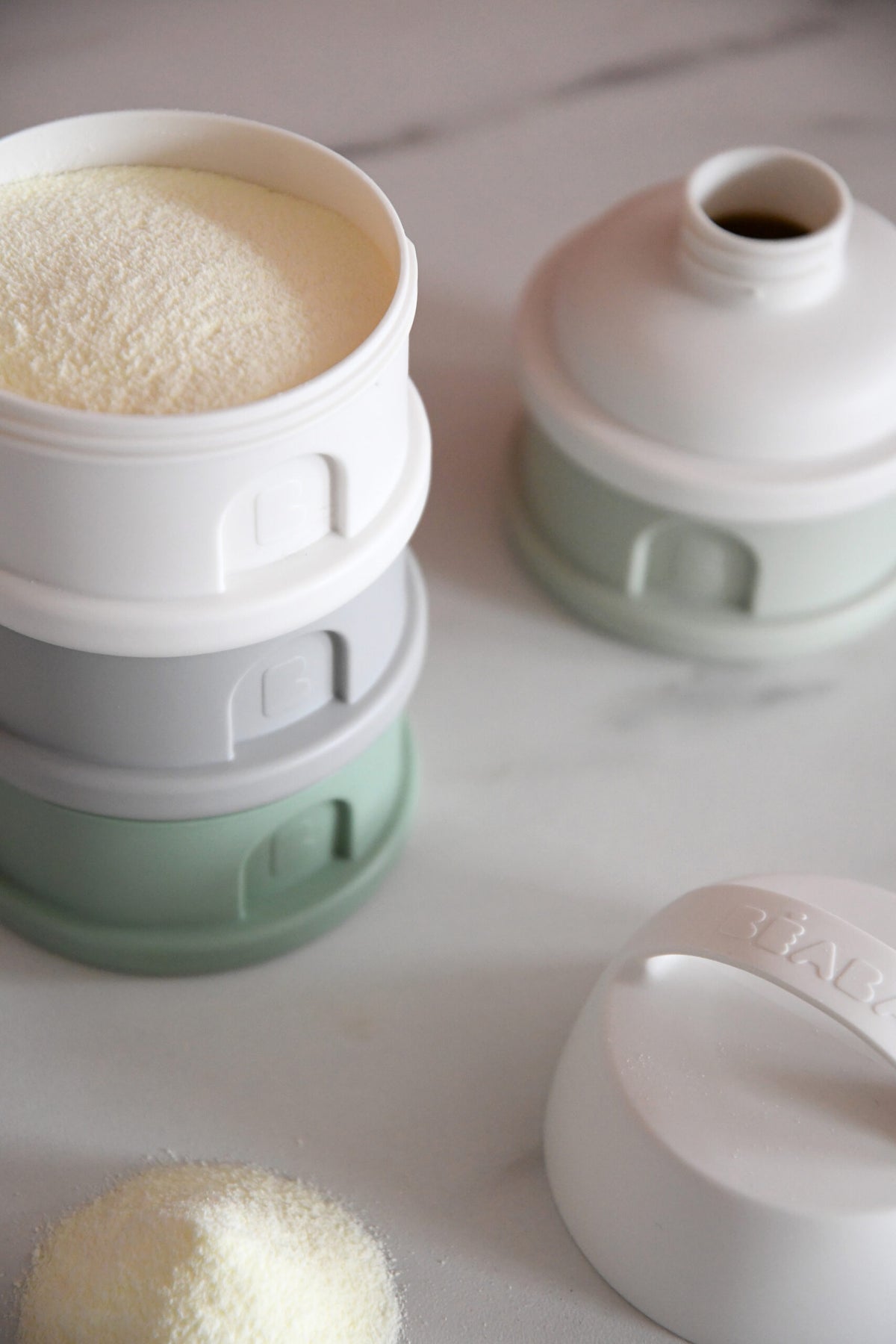 Beaba Formula Milk Container Sage Green