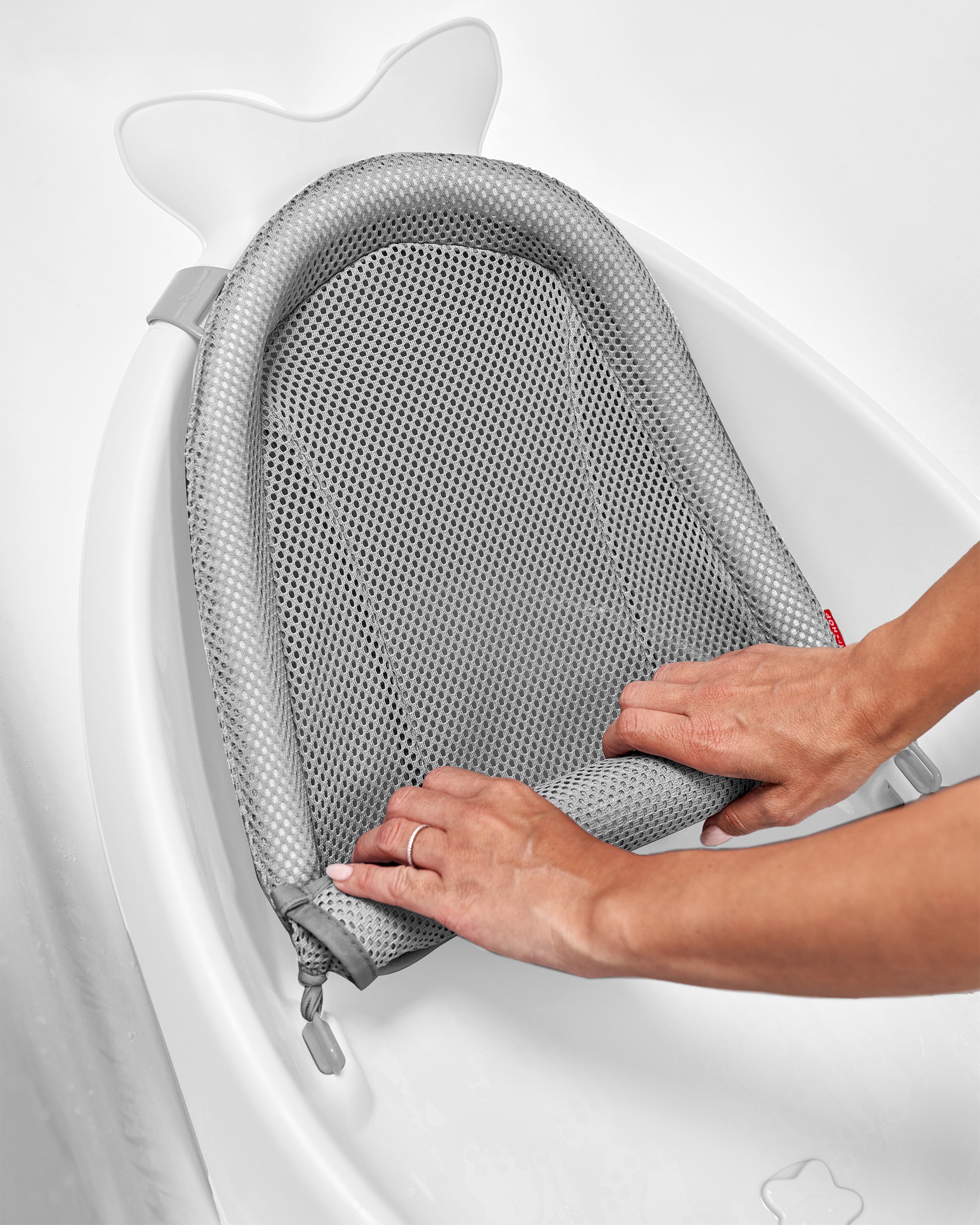 Skip Hop Moby Smart Sling 3-Stage Tub White