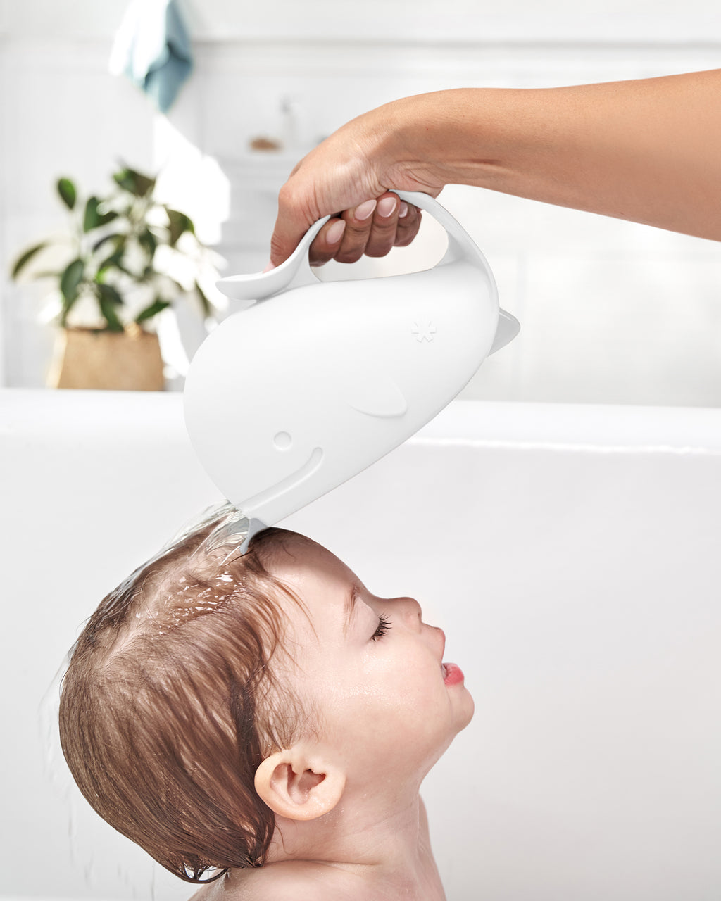 Skip Hop Moby Waterfall Rinser White