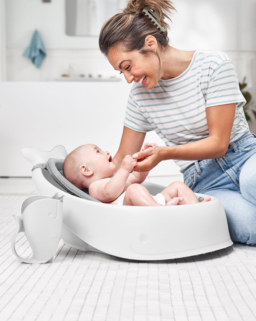 Skip Hop Moby Waterfall Rinser White