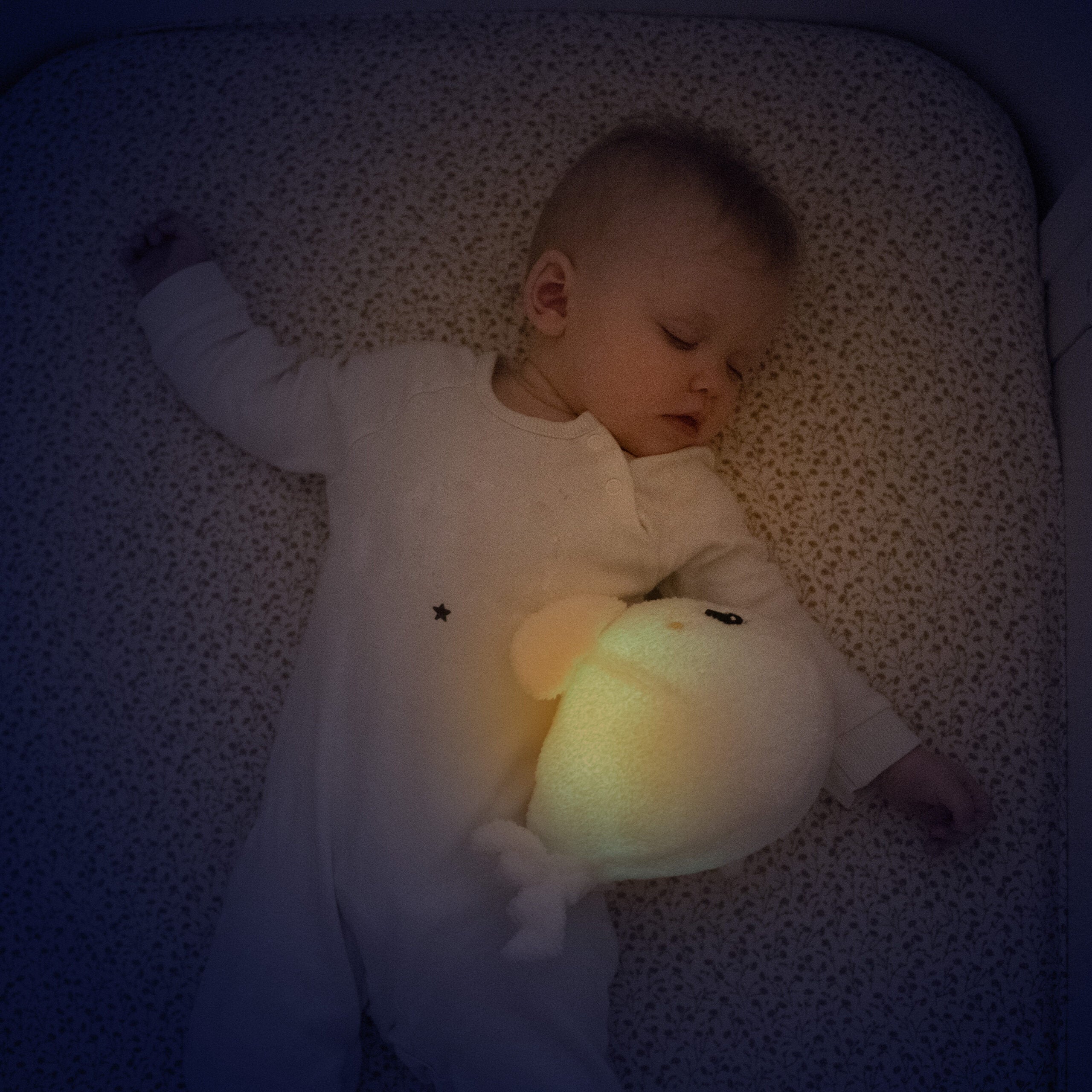 Pabobo Whale Night Light White