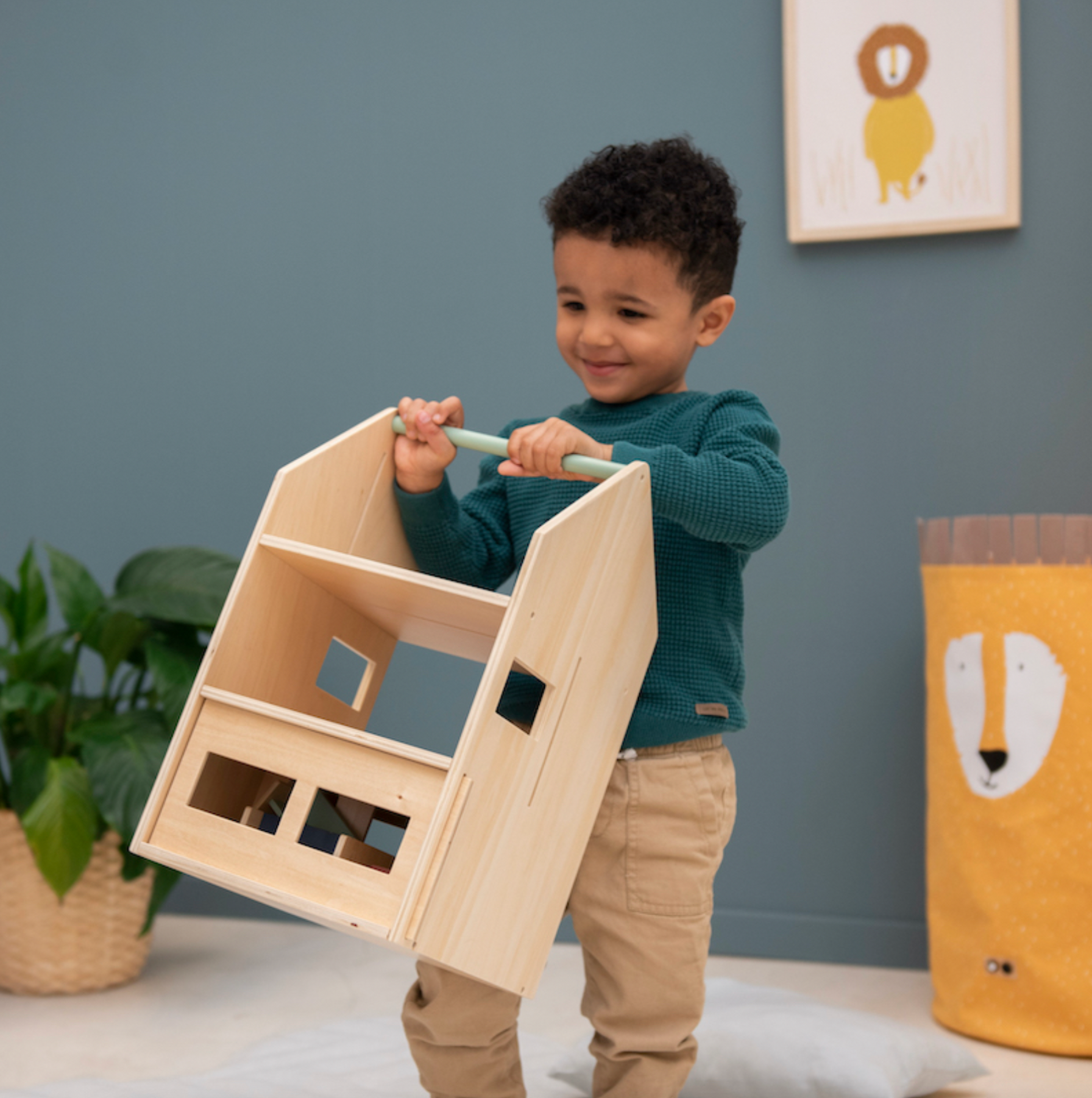 Trixie Wooden Play House with Accessories