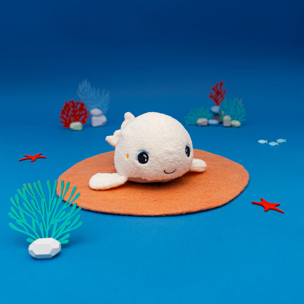 Pabobo Whale Night Light White