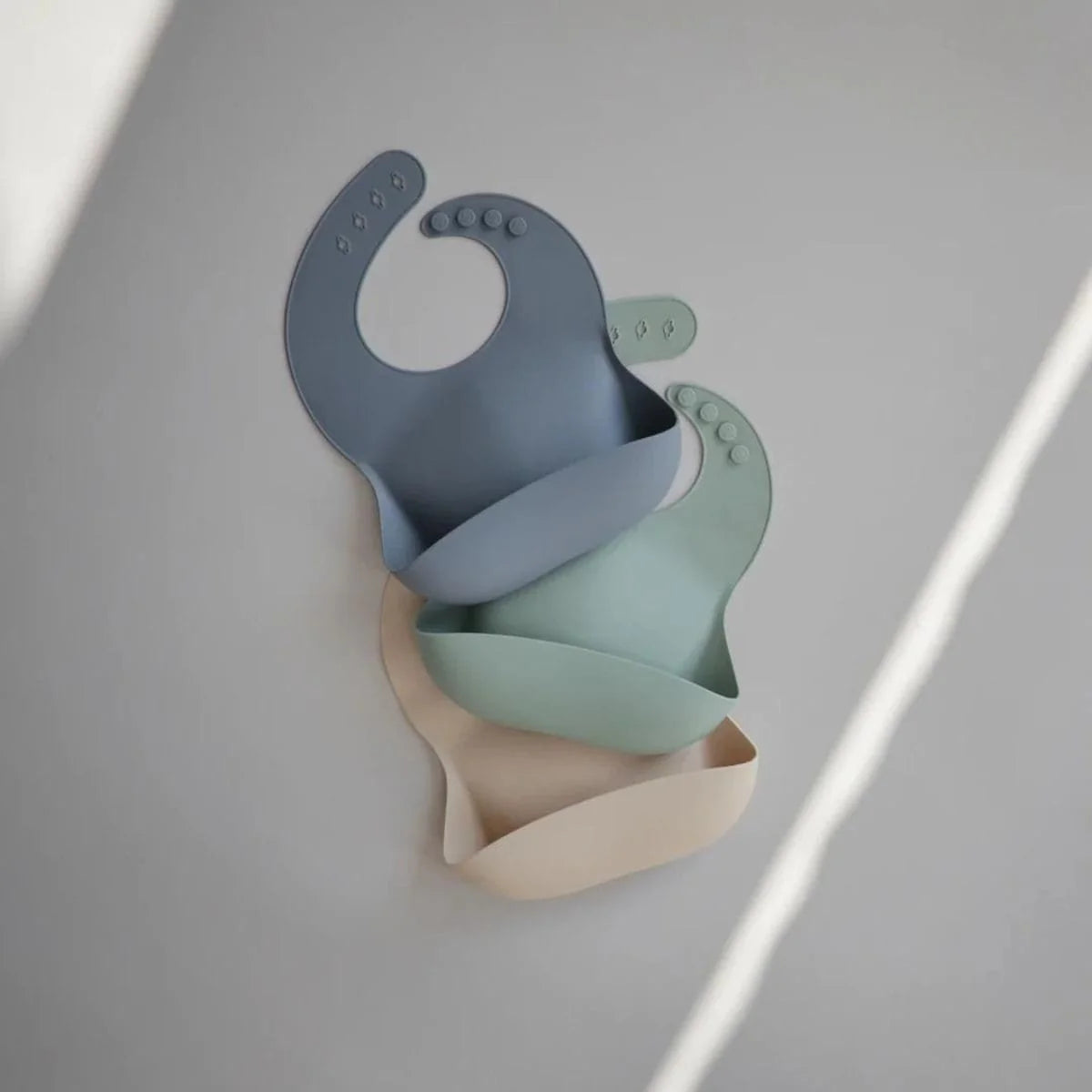 Mushie Silicone Bib